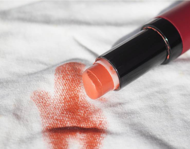 Post-Halloween Cleanup Guide: Tips and Tricks for a Spooktacular Cleanup make up stains