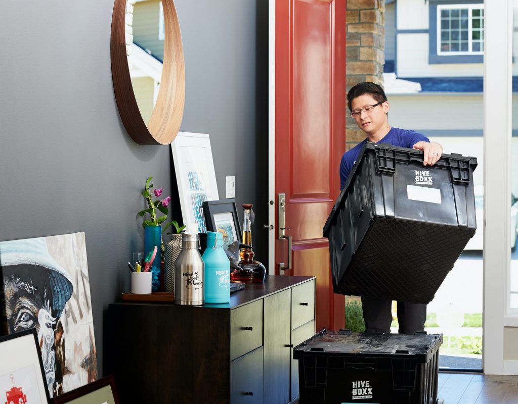hiveboxx-mYxzG5NwDNs-unsplash Professional cleaners performing move out cleaning in Crestwood KY